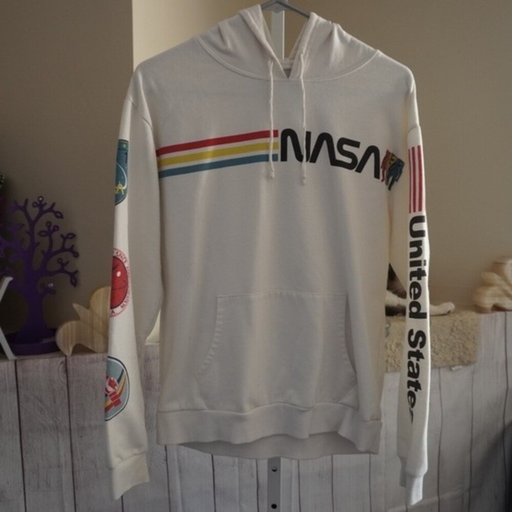 Cactus & Pearl sz S NASA Graphic Hooded Sweatshirt White